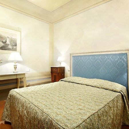 B&B Amalia Suites Florenţa Exterior foto