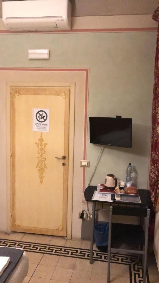 B&B Amalia Suites Florenţa Exterior foto